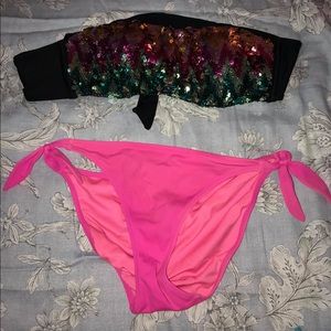 VS bikini